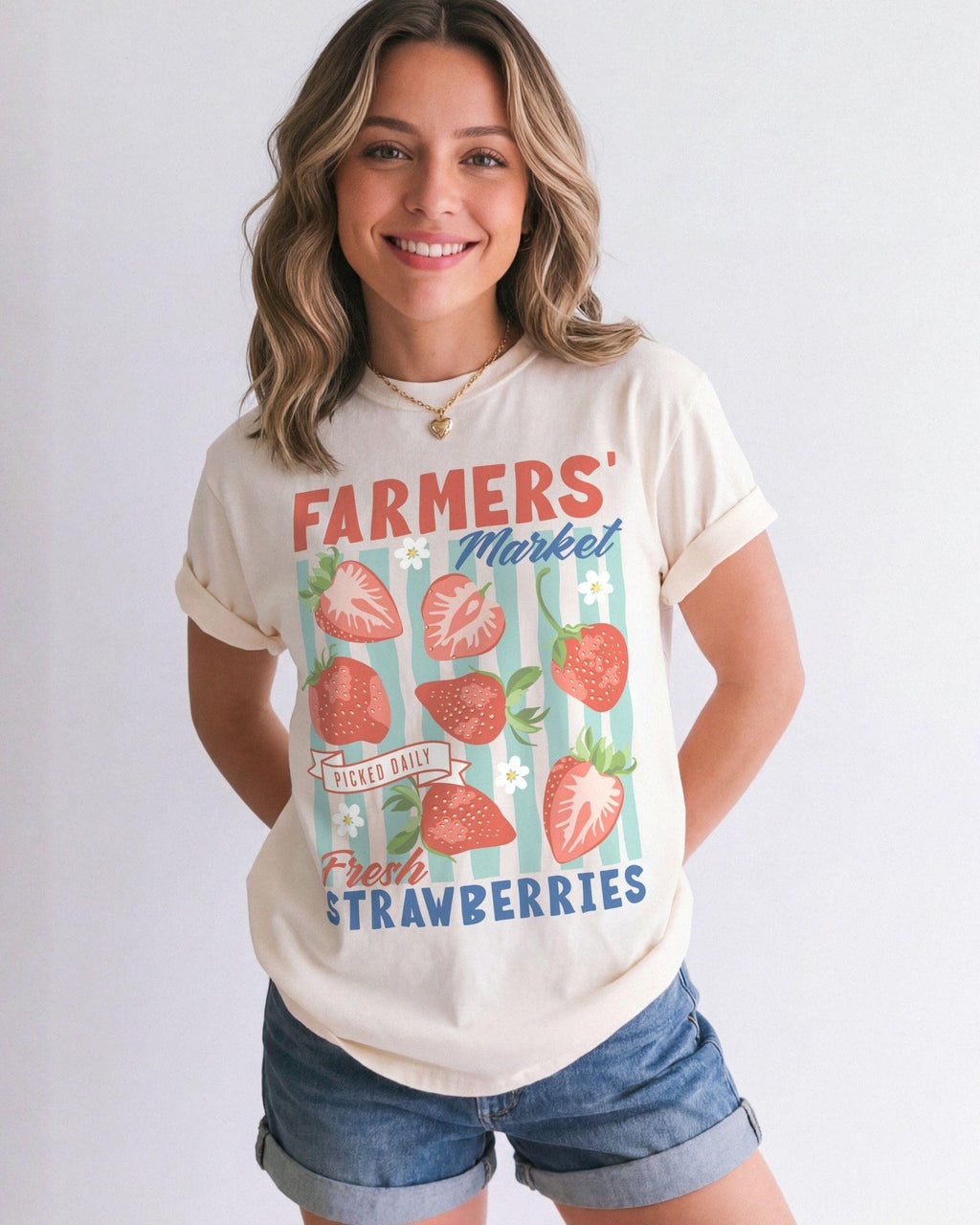 Farmers Market Strawberry Vintage Fruit Summer Foodie Unisex