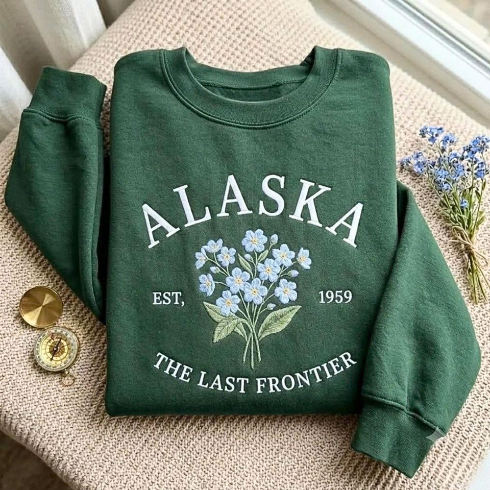 Embroidered Alaska The Last Frontier Sweatshirt, Vintage Nature Lovers Apparel
