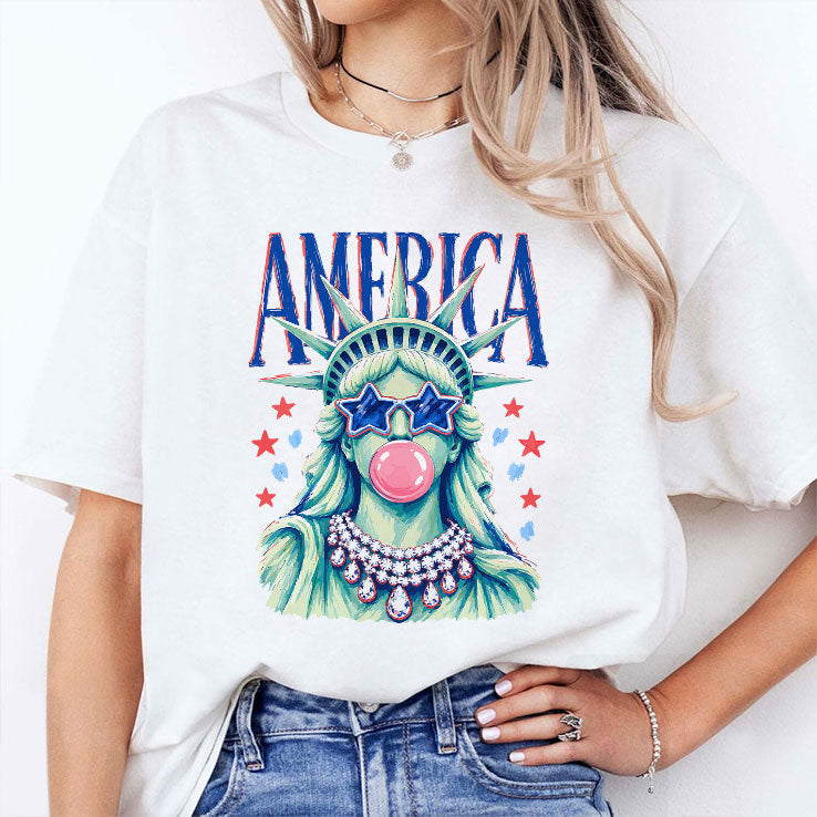 America Statue Of Liberty Blowing Bubble Gum 4th Of July Shirt Unisex