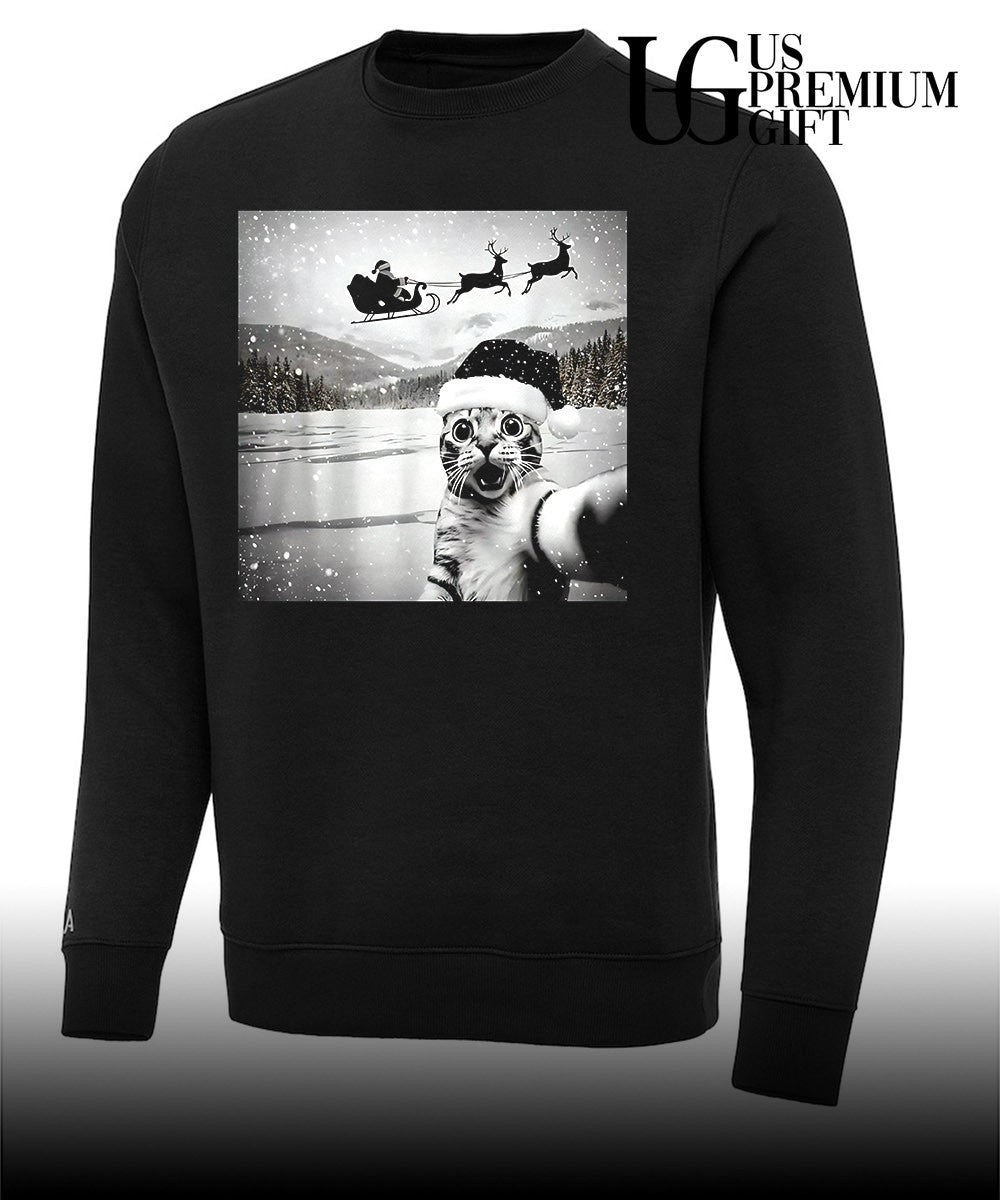 Cat Selfie with Santa Christmas shirt Unisex