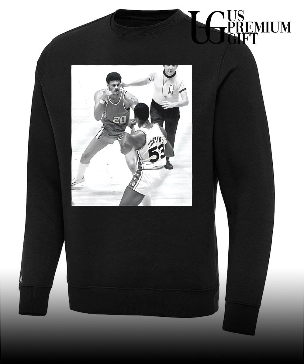 Darryl Dawkins and Maurice Lucas Square Up During The 1977 shirt Unisex