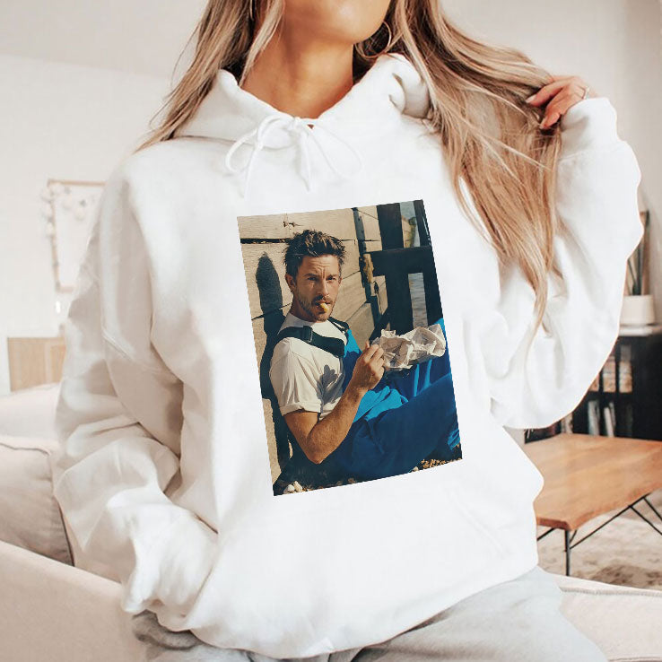 Jonathan Bailey T Shirt Unisex