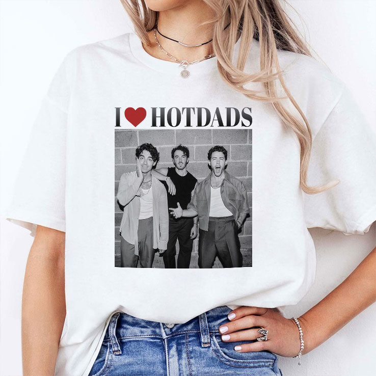 Love Hot Dads Jonas Brothers T Shirt Unisex