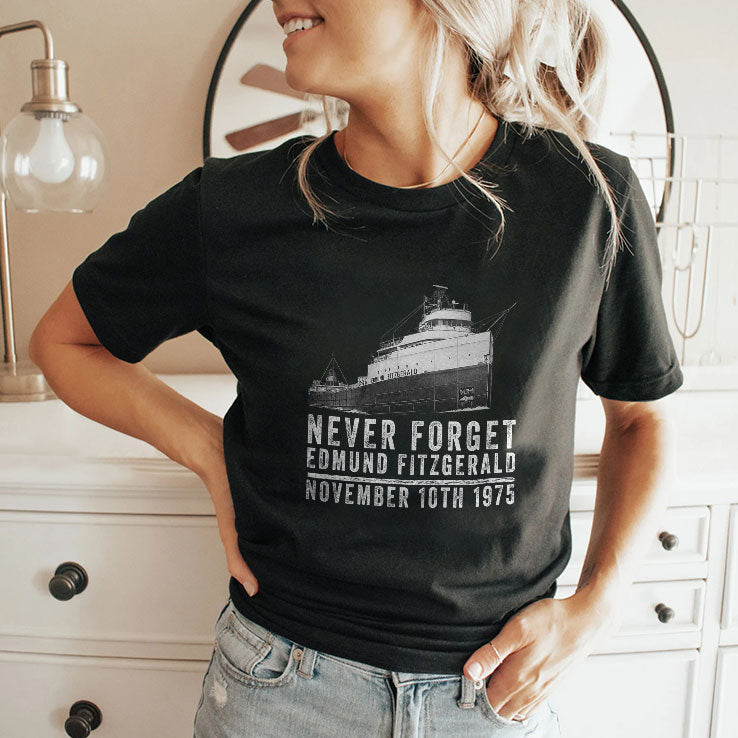 Never Forget Edmund Fitzgerald November 10th 1975 Shirt Unisex