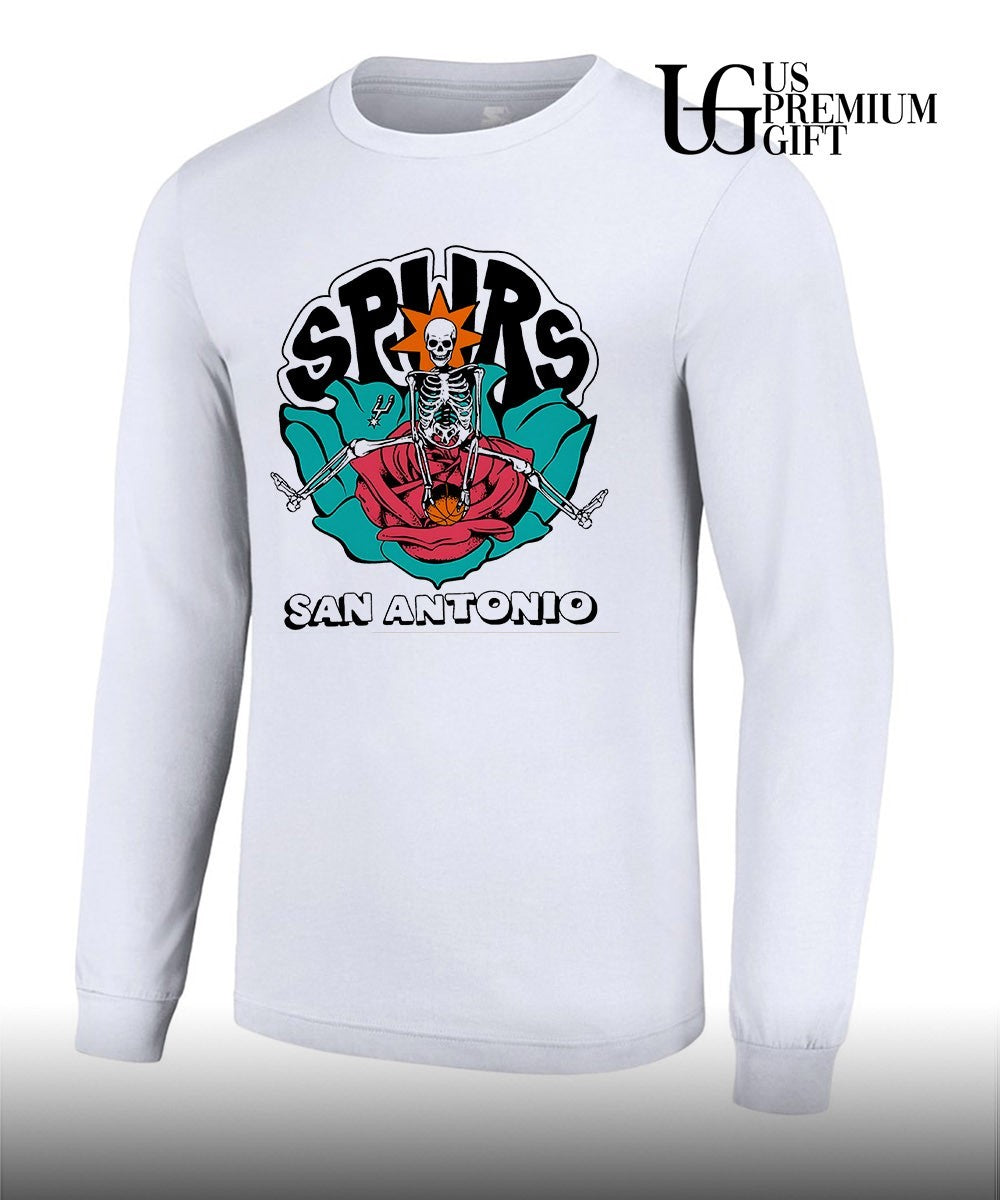 Skeleton sitting in rose San Antonio Spurs Basketball shirt Unisex