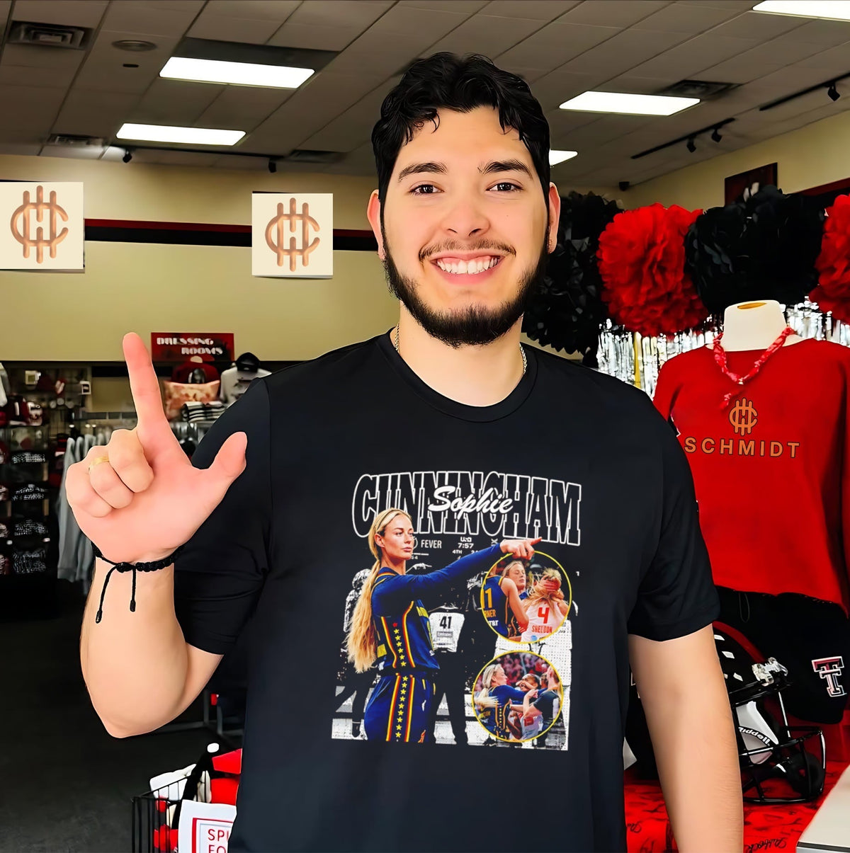 Sophie Cunningham Pointing 2026 Shirt Unisex