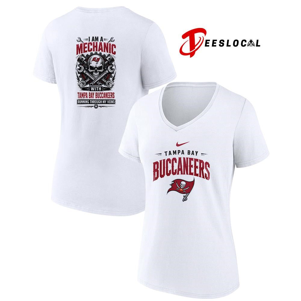 Tampa Bay Buccaneers I am a mechanic running through my veins skeleton shirt Unisex