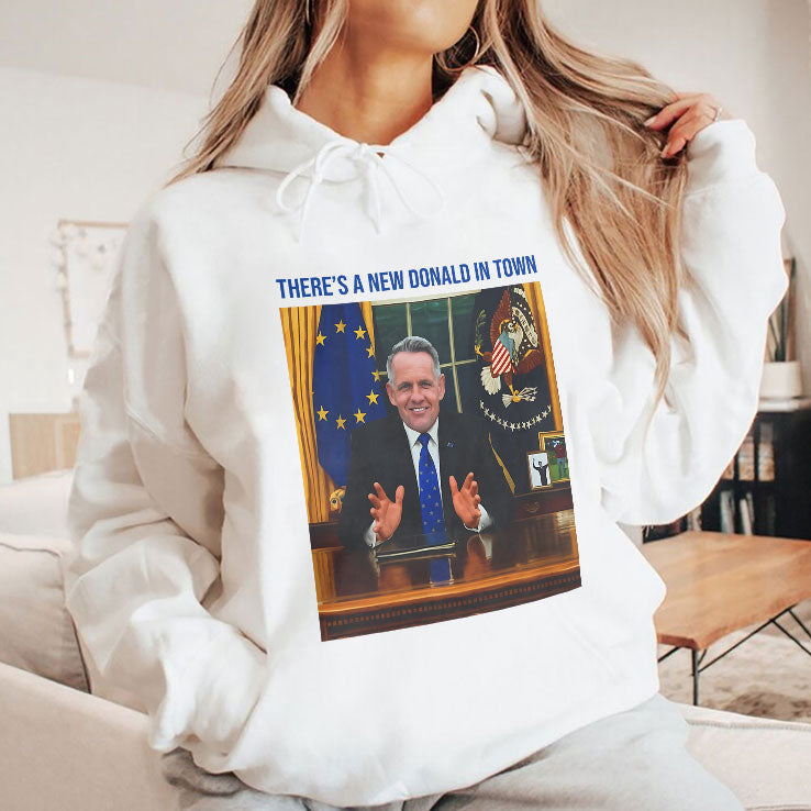There’s A New Donald In Town Luke Donald T Shirt Unisex