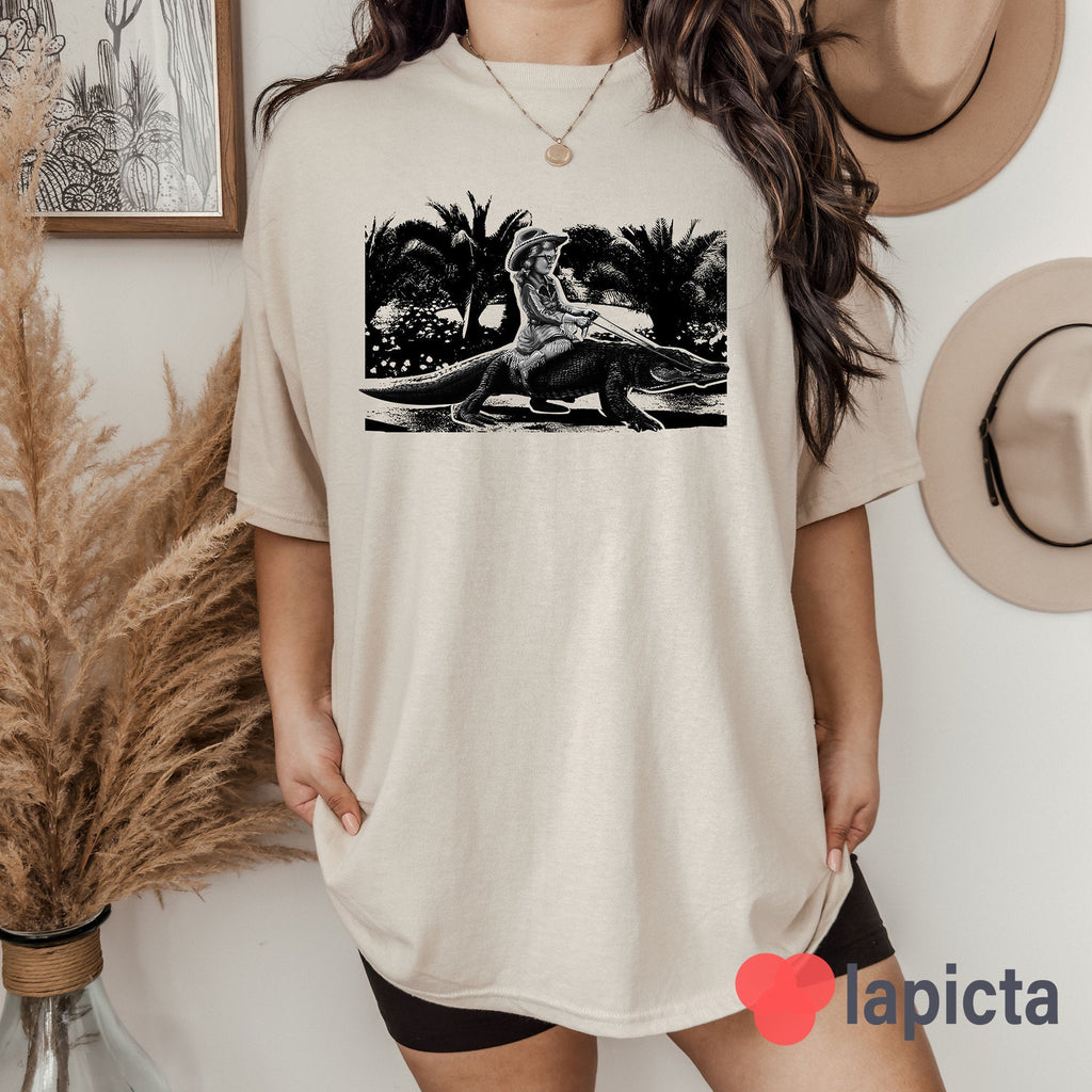 Girl Riding Alligator Alligator Crocodile Alligator Unisex
