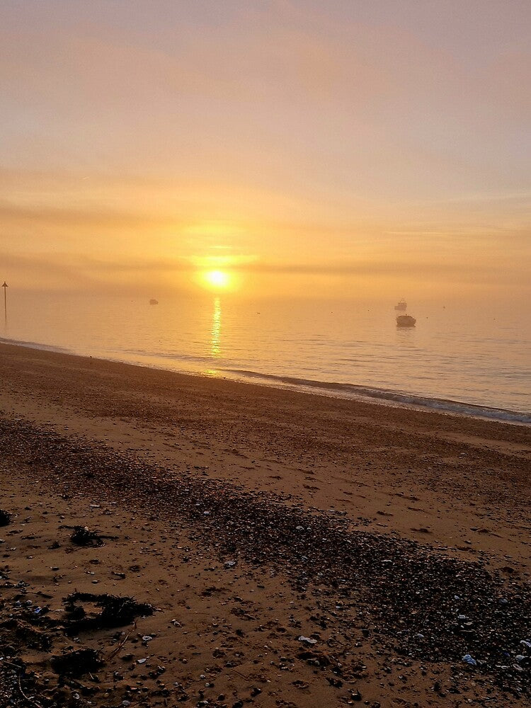 Southend-on-Sea Winter Solstice sunrise by cpjmathieson