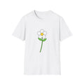Simple Daisy Flower | Minimal Floral Tee Unisex