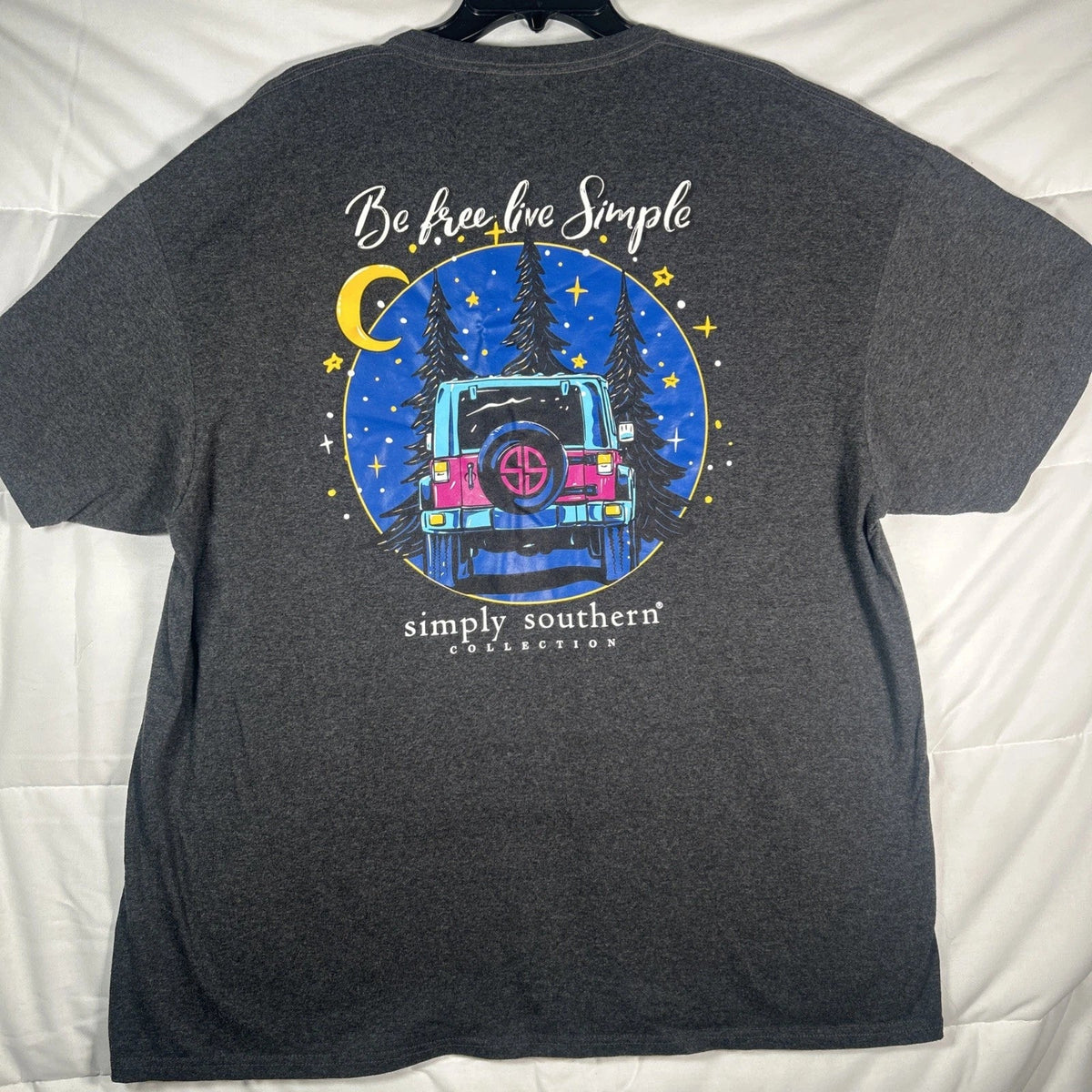 Simply Southern Be Free Live Simple Men’s 2XX GRAPHIC GREY Unisex