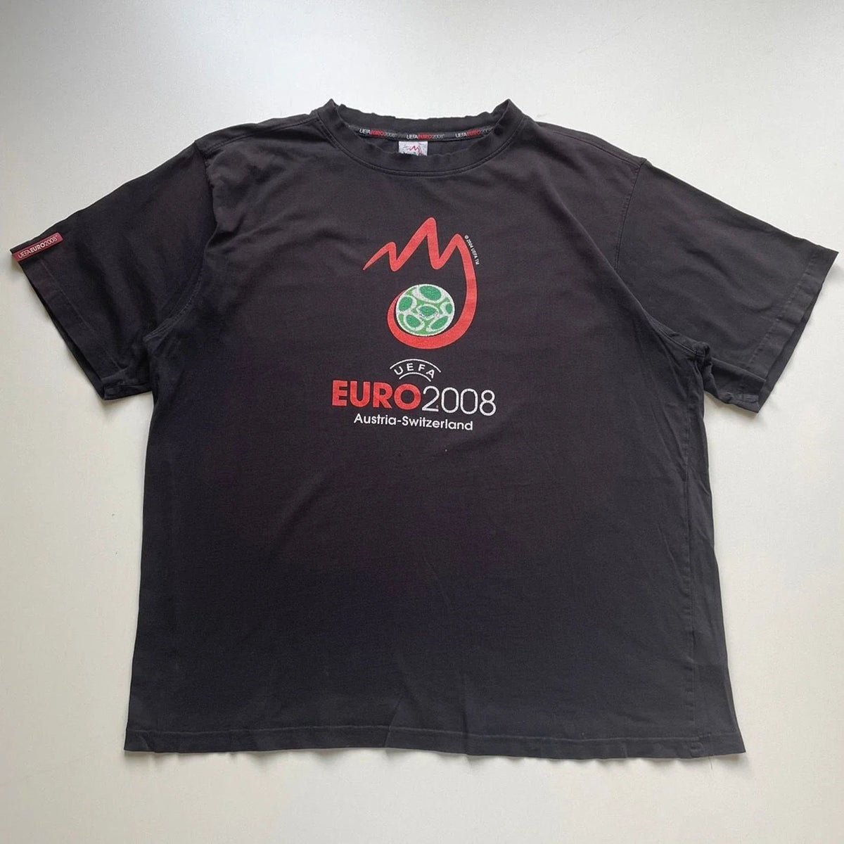 Vintage 2008 Austria-Switzerland Euro Cup T Shirt Mens XL Y2K Faded Black Soccer Unisex