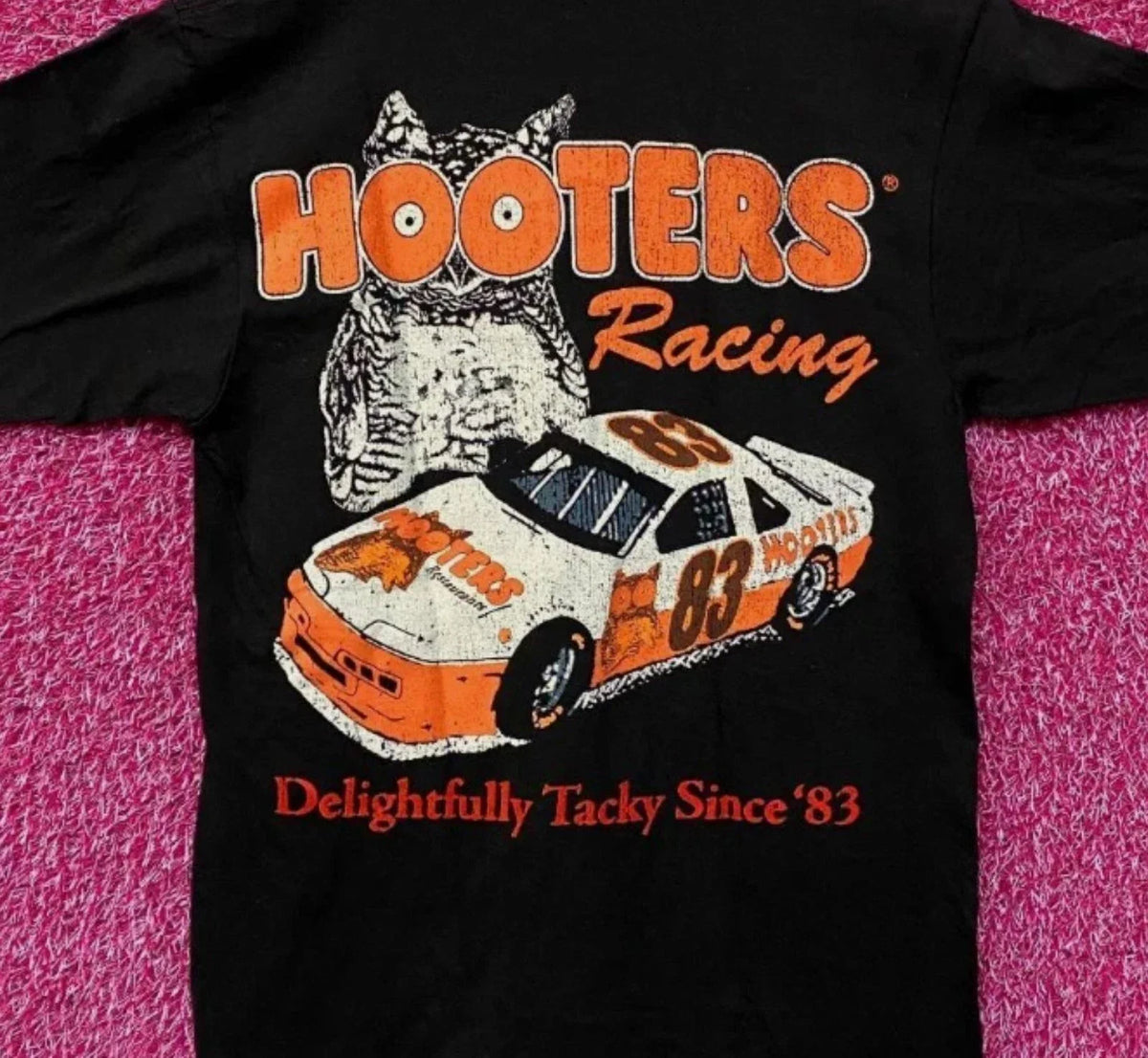 Hooters Vintage Style Nascar Racing short sleeve shirt Unisex