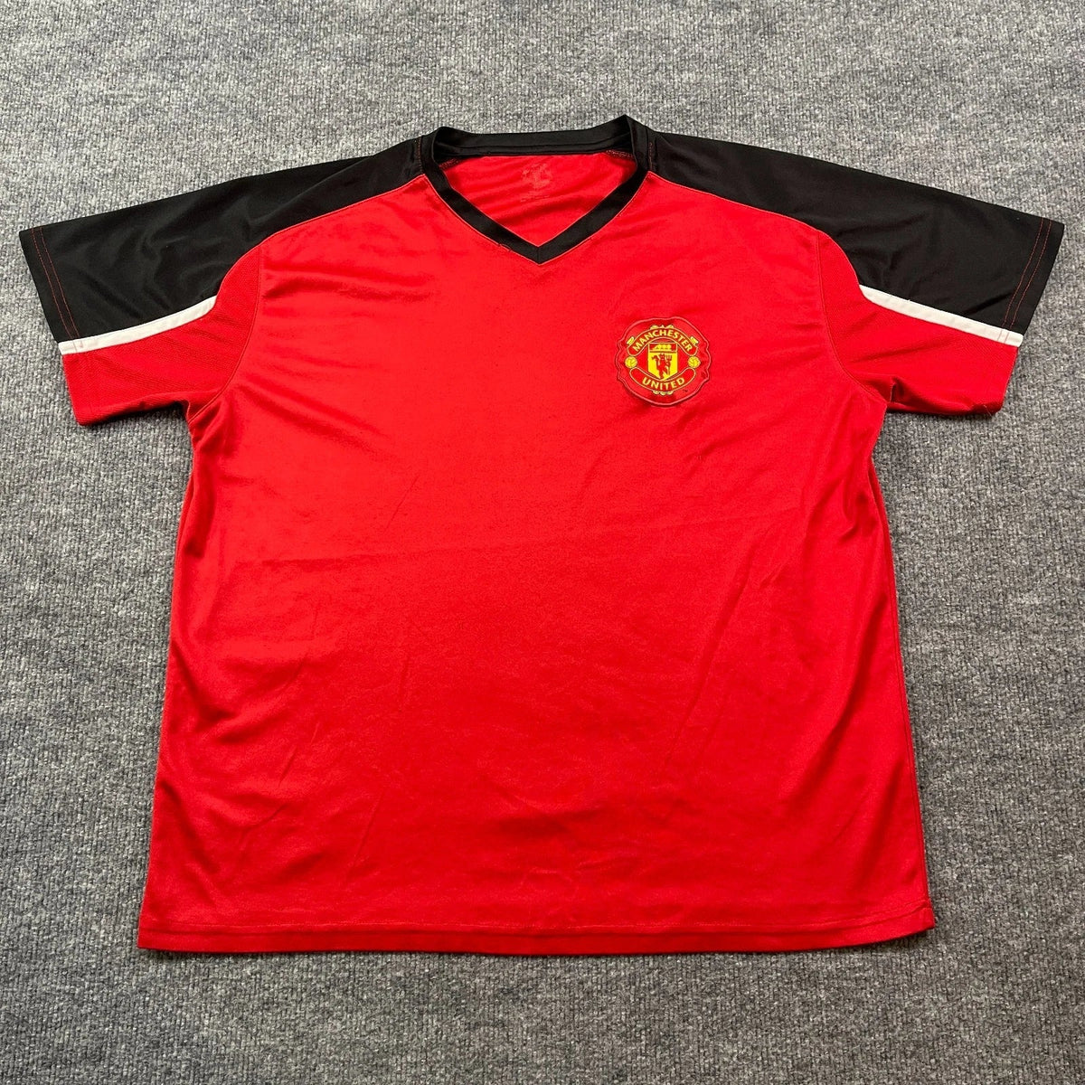 Manchester United Soccer Shirt Large 23x27 Red Black Unisex