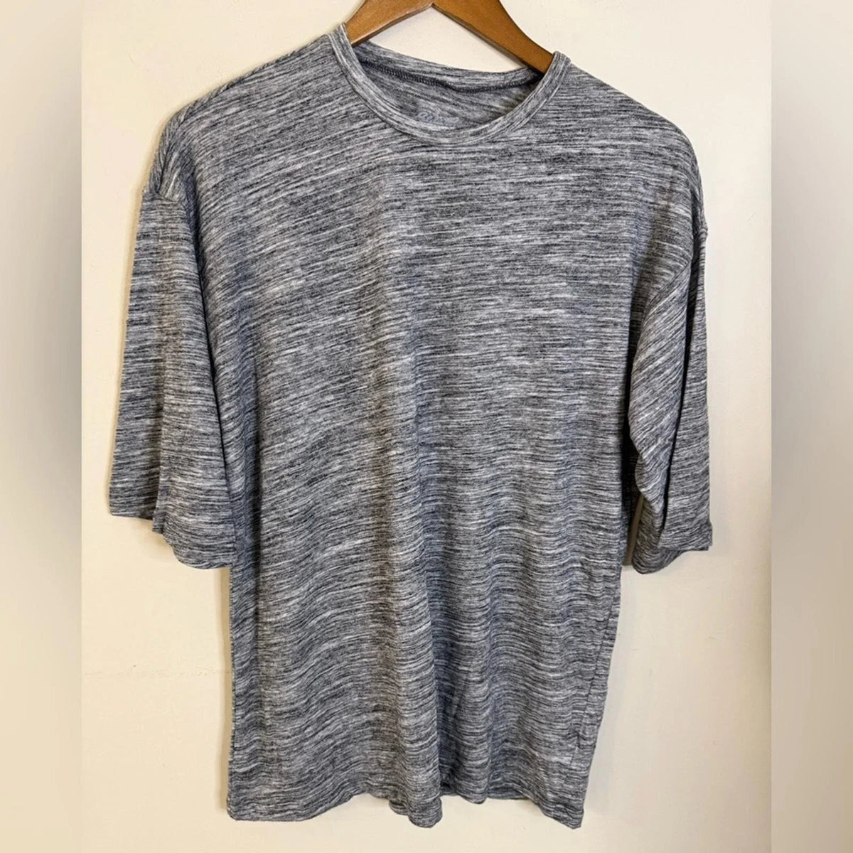 Eddie Bauer heather gray cotton tee shirt sleeves crewneck outdoors casual SZ M Unisex