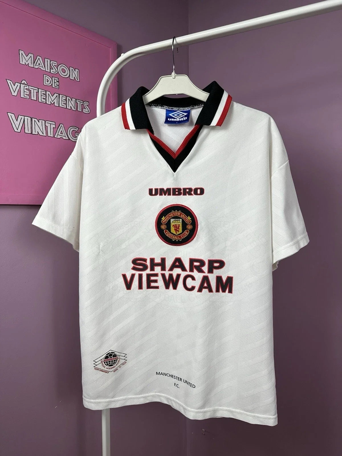 Manchester United FC Umbro Vintage T Shirt 1996/1997 Size S Logo Sharp Jersey Unisex