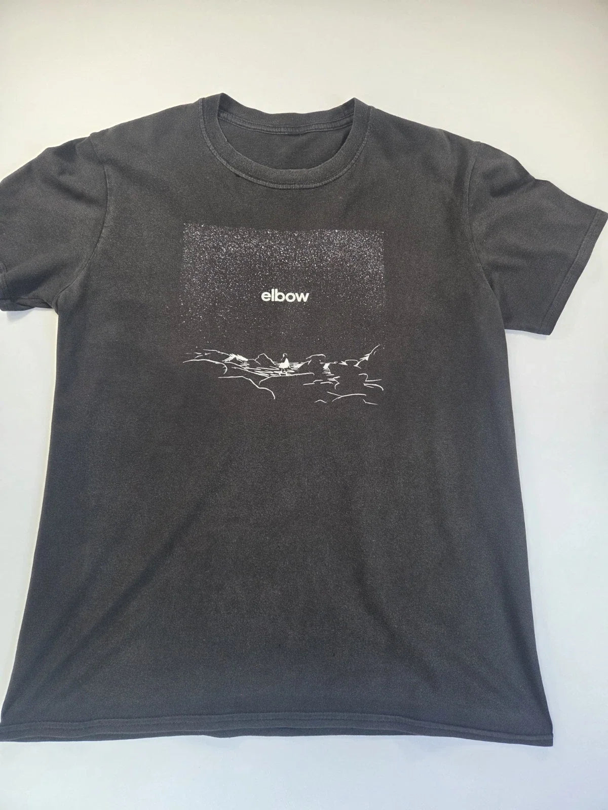 Mens Elbow Rock Band Tshirt 2011 Size Medium Slim Fit See All Photos A1960 Unisex