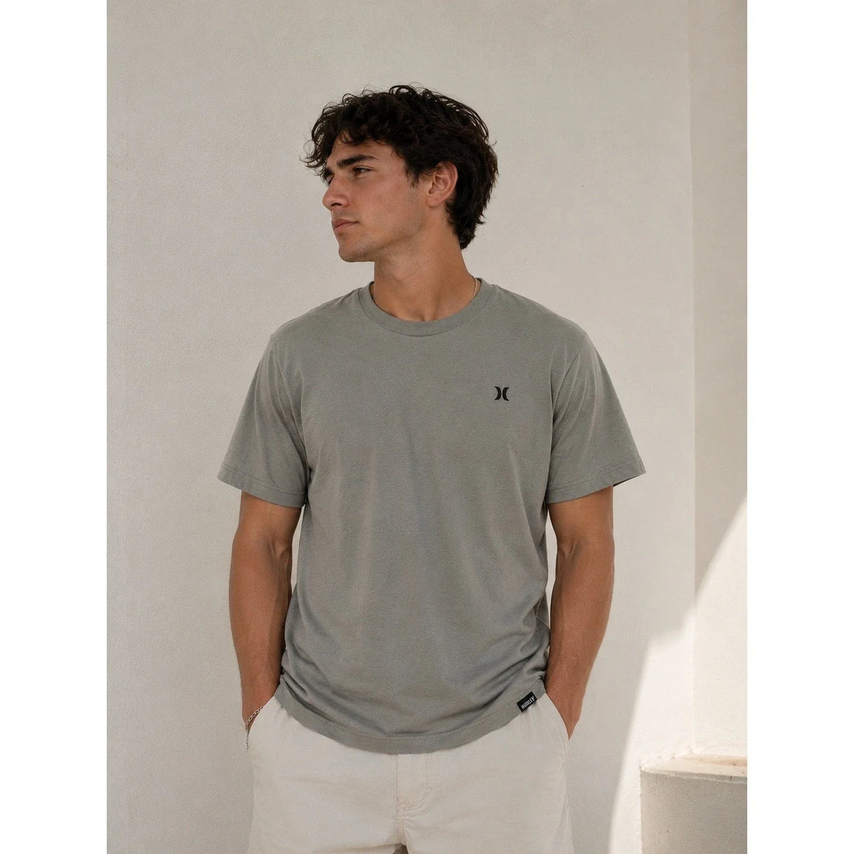 NNWT Hurley Men Explore Shirt Medium Gray Green Outdoor Adventure Streetwear Tee Unisex