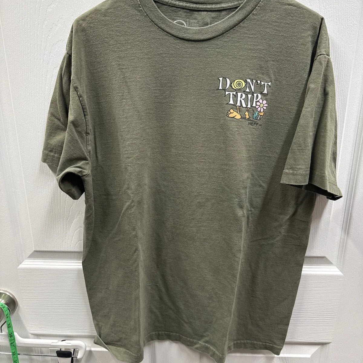 Neff Graphic T Shirt Mens Large Green Don’t Trip We’re Going Nowhere Size L Unisex