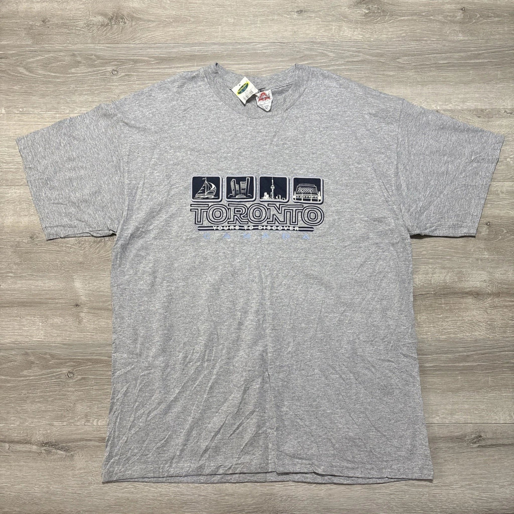 Toronto Canada Graphic T Shirt Mens XL Gray Tourist Travel City Skyline NWT Unisex