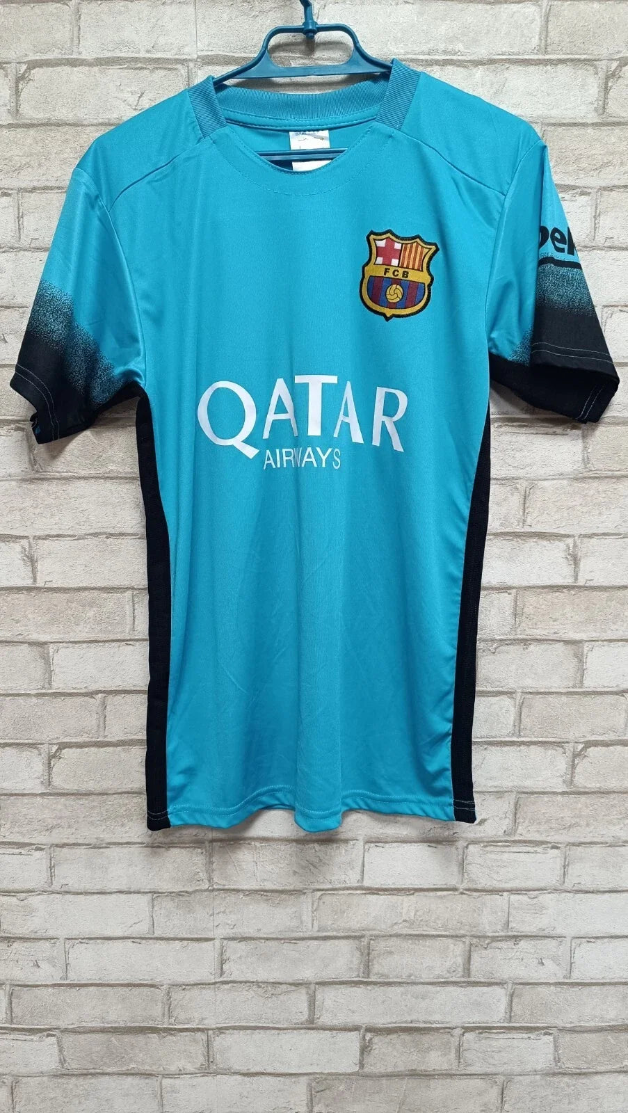 FC Barcelona 2015 Suarez Fan Attributes Size XS Unisex