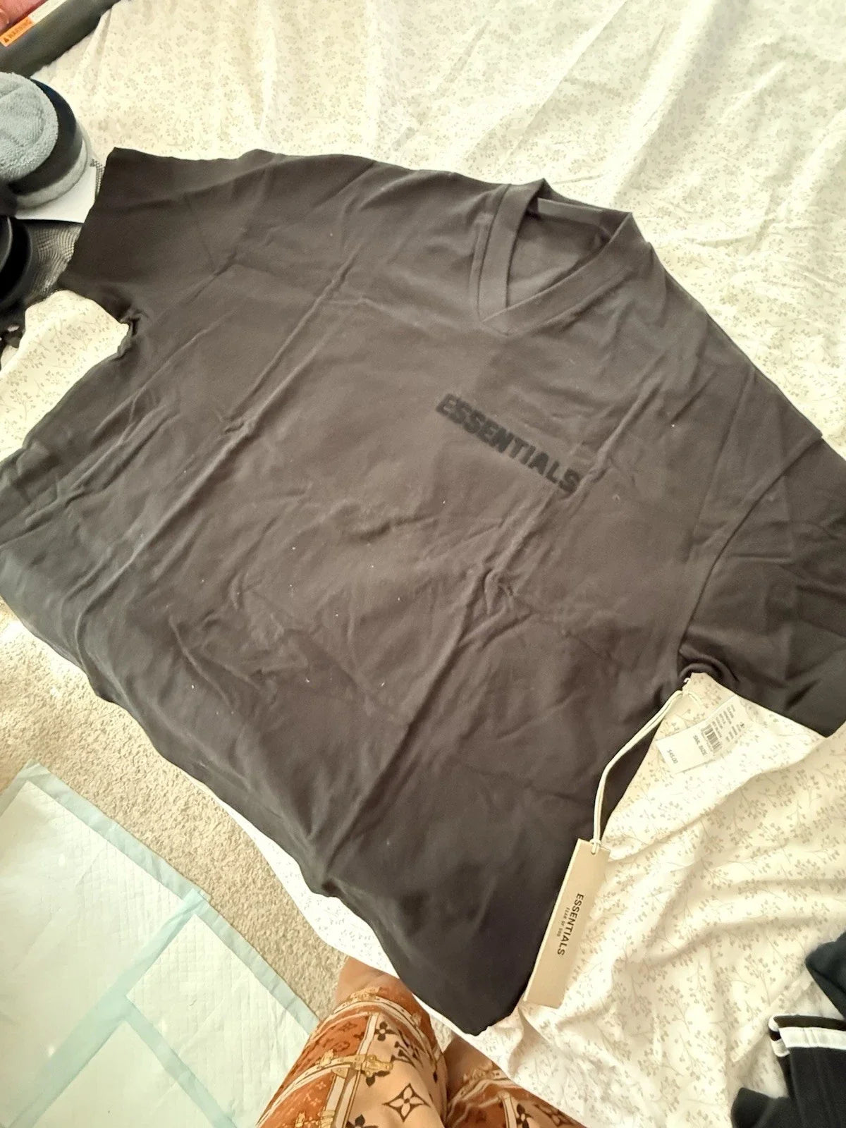 Essentials Men's Short Sleeve Size Small But Oversized Fit Unisex