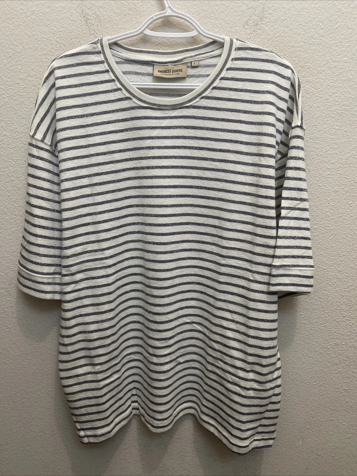 Amongst Others Men's Large White Crew Neck Boxy Fit Drop Shoulder NWT Unisex