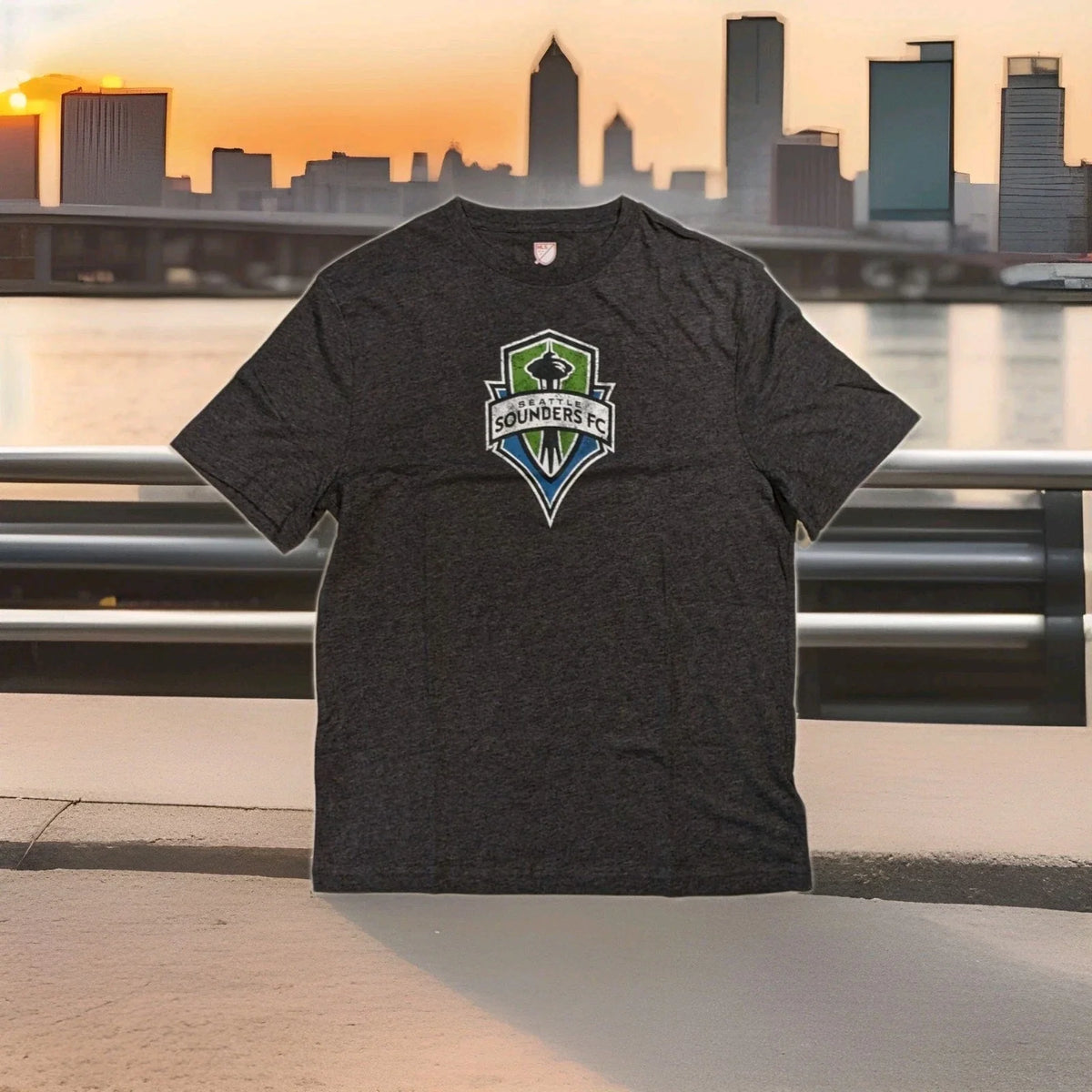 MLS Seattle Sounders FC Soccer Gray Mens Size Large NWOT Unisex