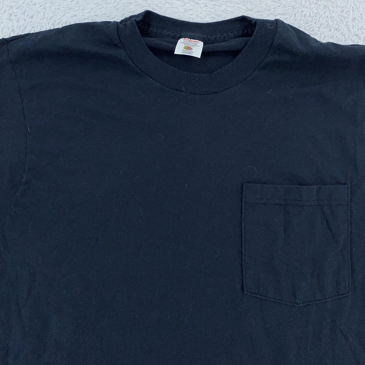 Vintage Blank Black Fruit of the Loom Pocket Mens Medium Golden Blend Unisex