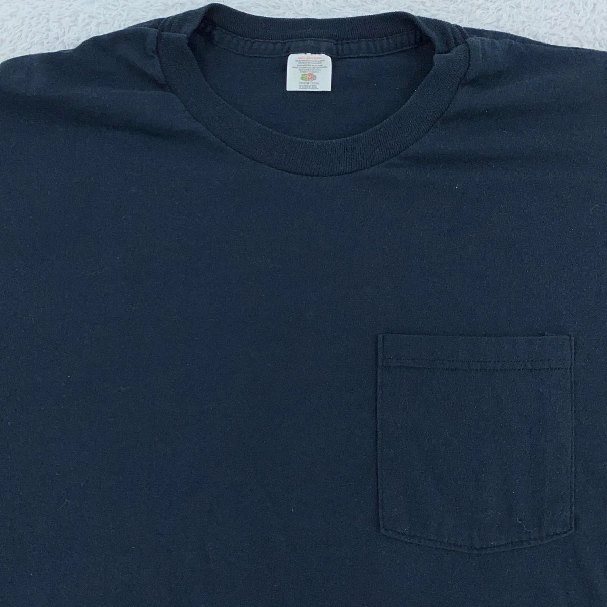 Vintage Blank Black Fruit of the Loom Pocket Shirt Mens Medium/Large Tee Unisex