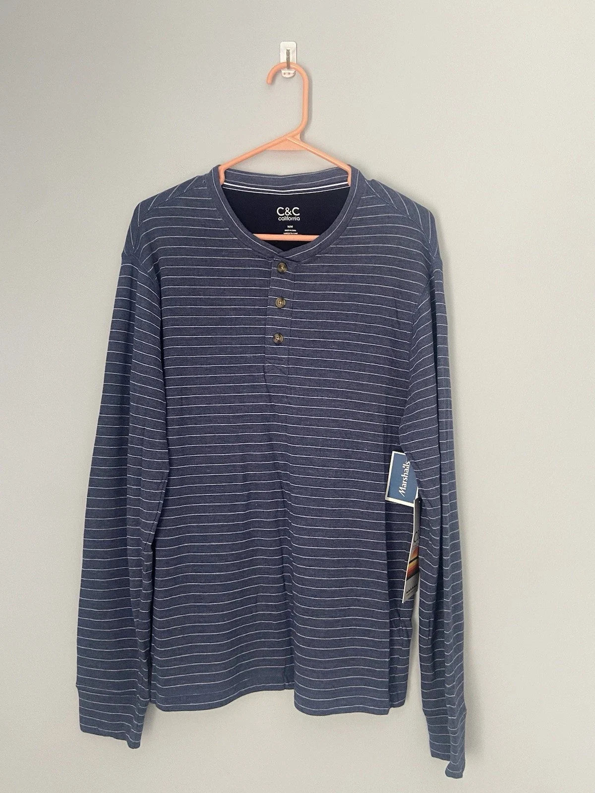 Men’s Henley Long Sleeve Basic Tshirt C&C California Sz Medium Unisex