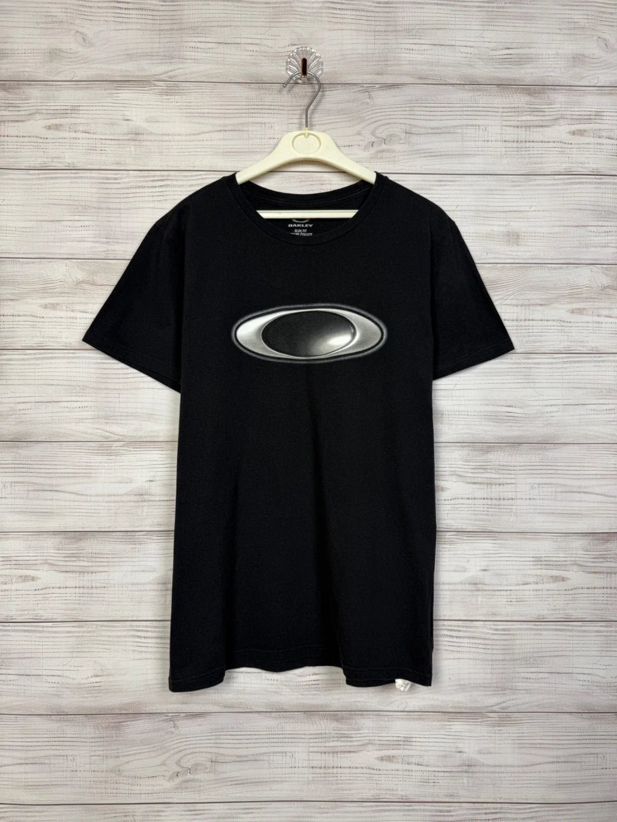 Oakley Big Logo Tee Black Minimal Streetwear Y2K Style Unisex