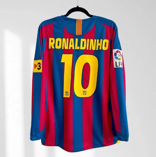 FC Barcelona 2005/2006 Home Long Sleeve Retro Soccer Jersey - Ronaldinho #10 Unisex