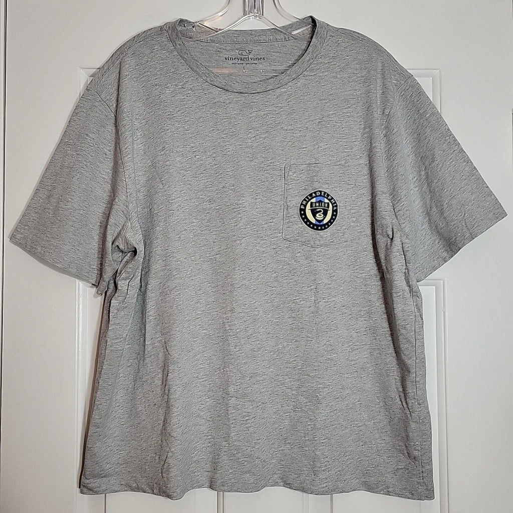 Philadelphia Union Soccer Vineyard Vines Pocket Tee Shirt Men's Large Unisex
