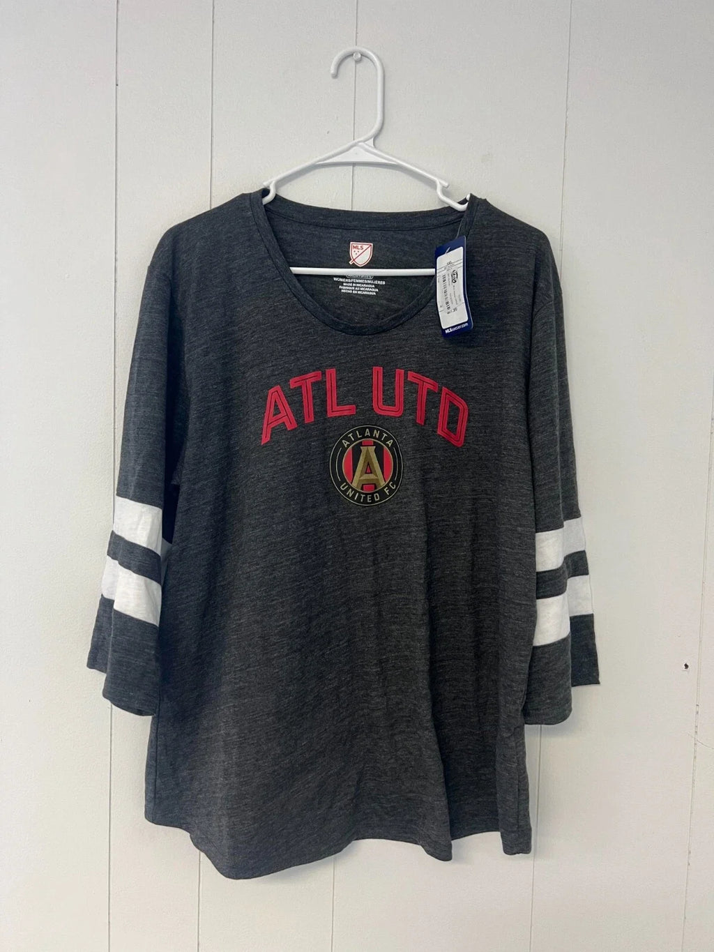Atlanta United Long sleeve shirt NWT 2XL Unisex