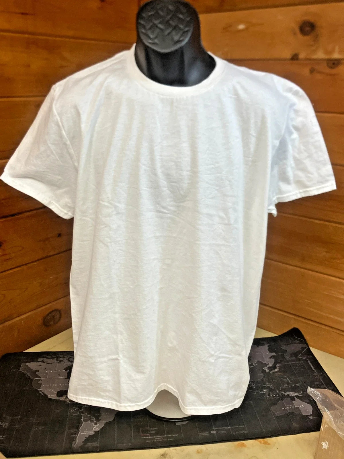 NEW Gildan ~ ~ Size L ~ Cotton ~ White Unisex