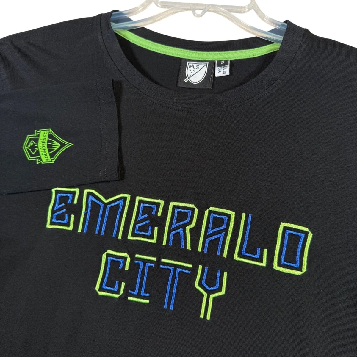 MLS Seattle Sounders FC Emerald City Long Sleeve Mens Small Unisex