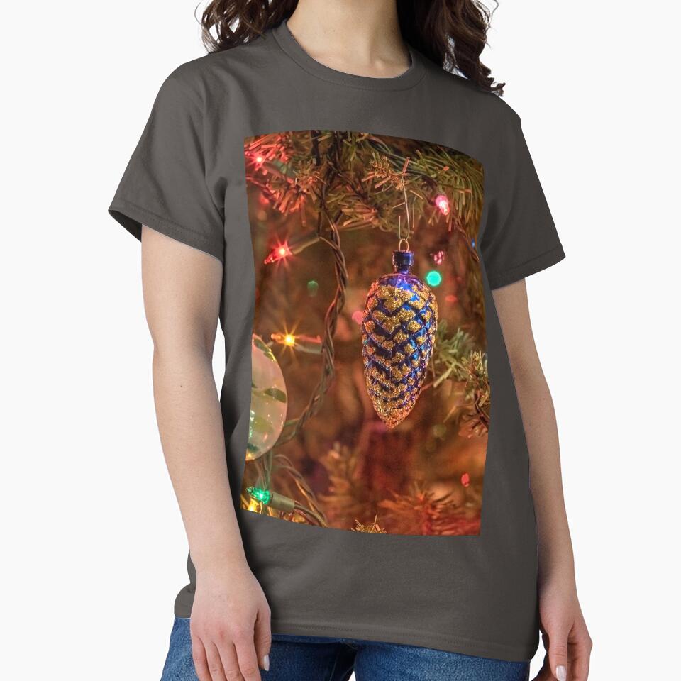 The Acorn Ornament by Adam Bykowski