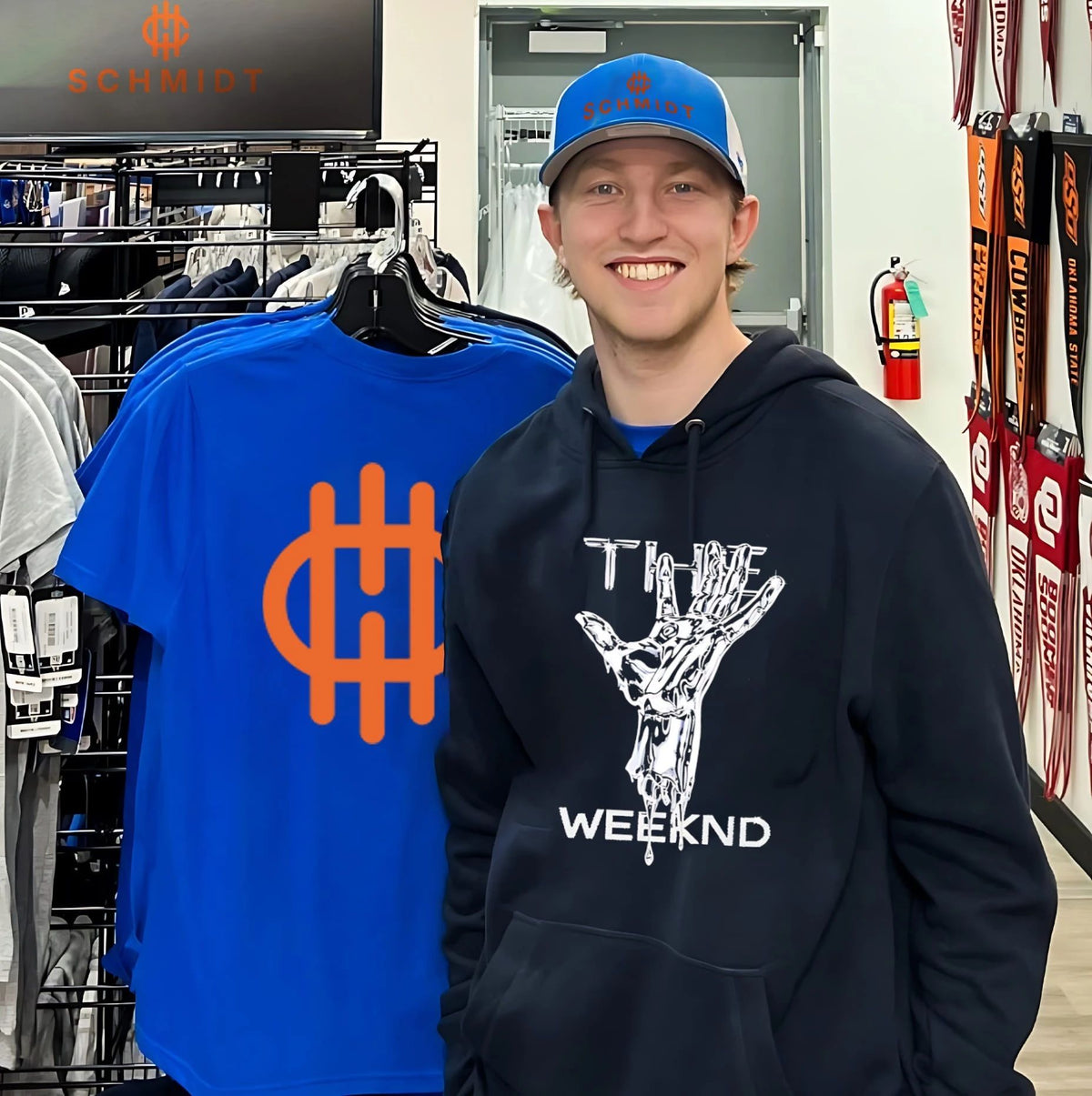 The Weeknd melting hand vintage shirt Unisex